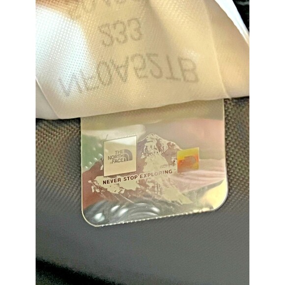 NWT! THE NORTH FACE Bozer Backpack Hiking School Green Black Spellout Ski Sports - Picture 14 of 16